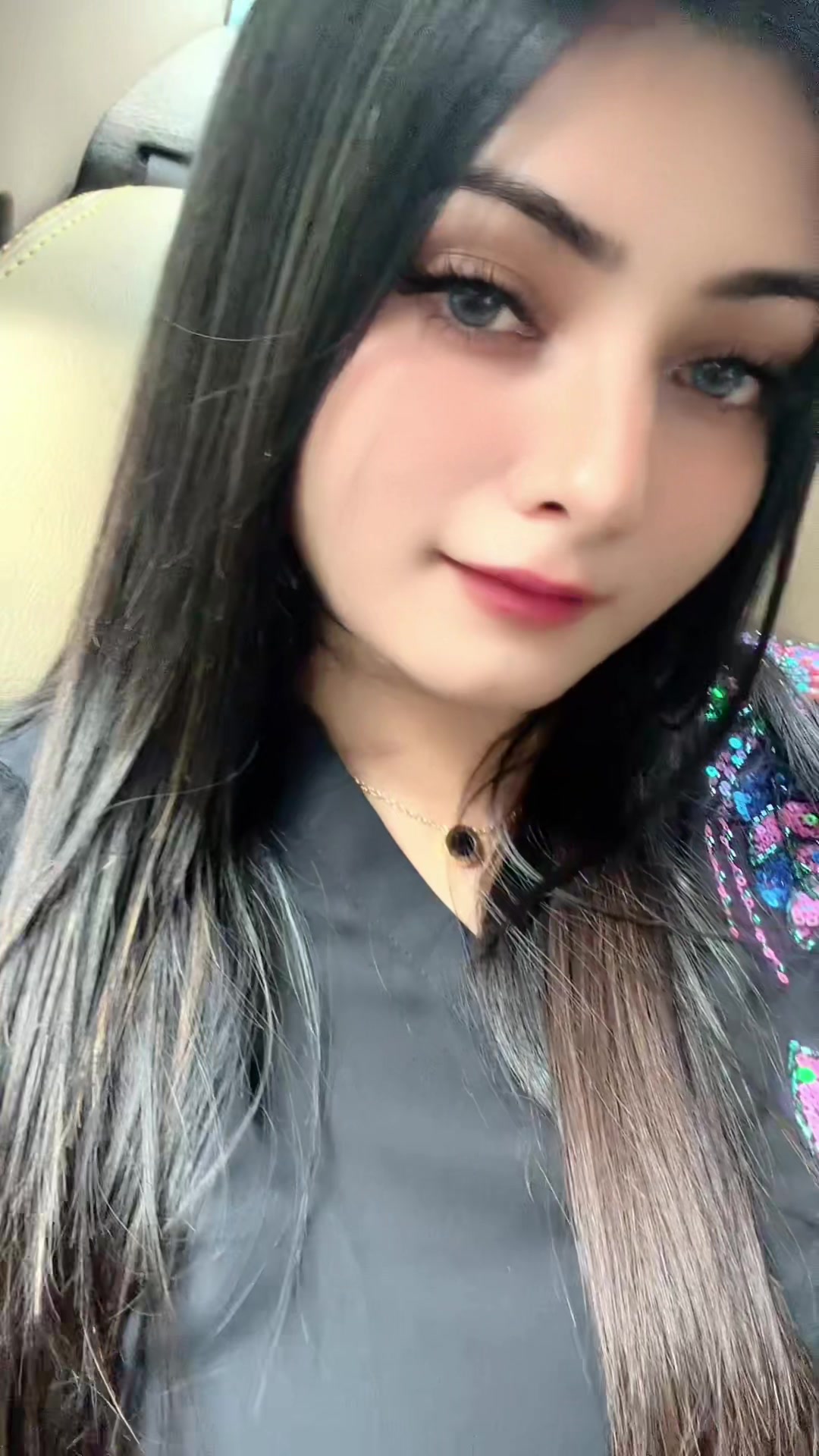 @MaYA PoRi💸👸 🇦🇷