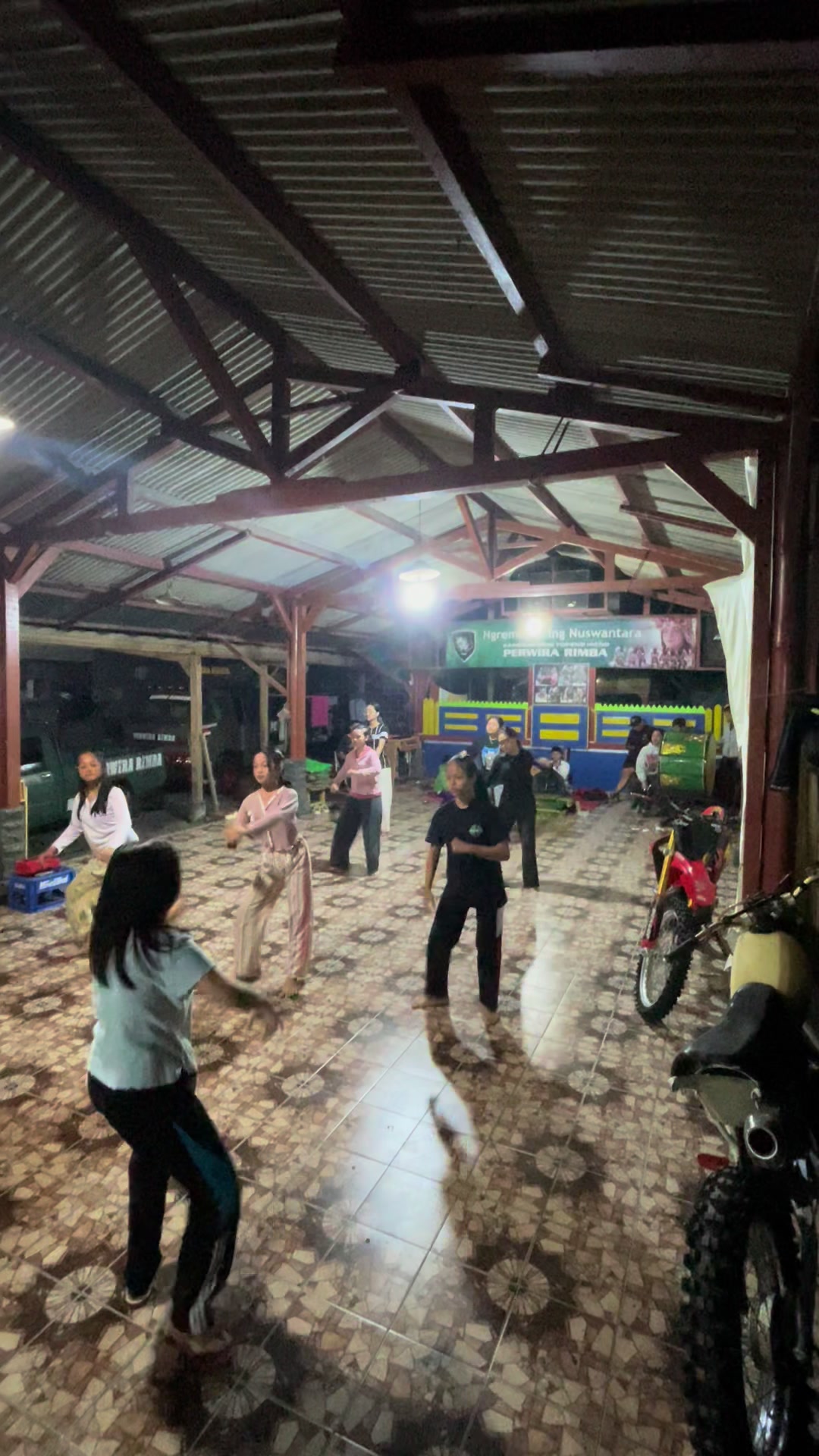 @PERWIRA RIMBA