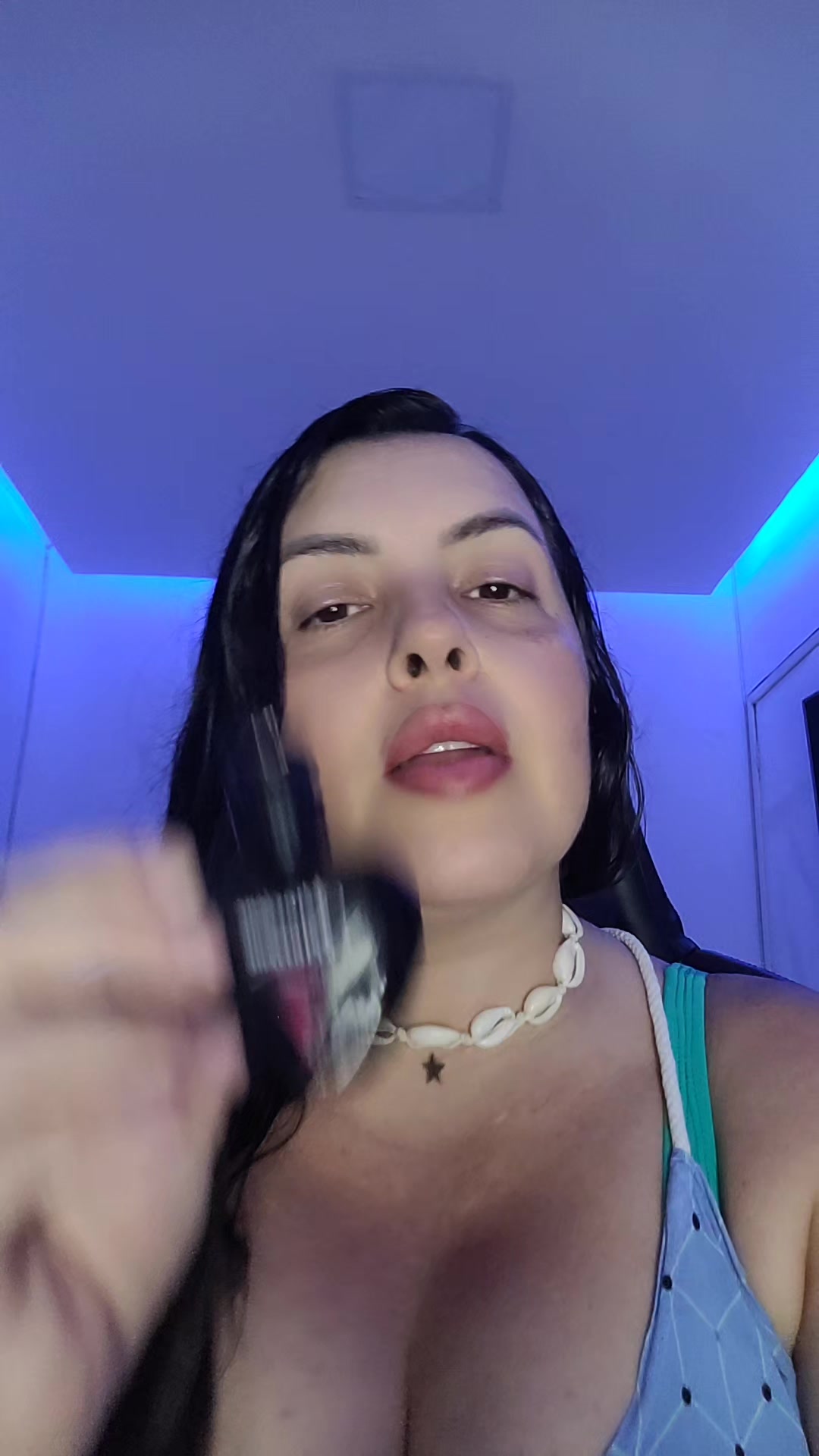 @Não é a Jamila