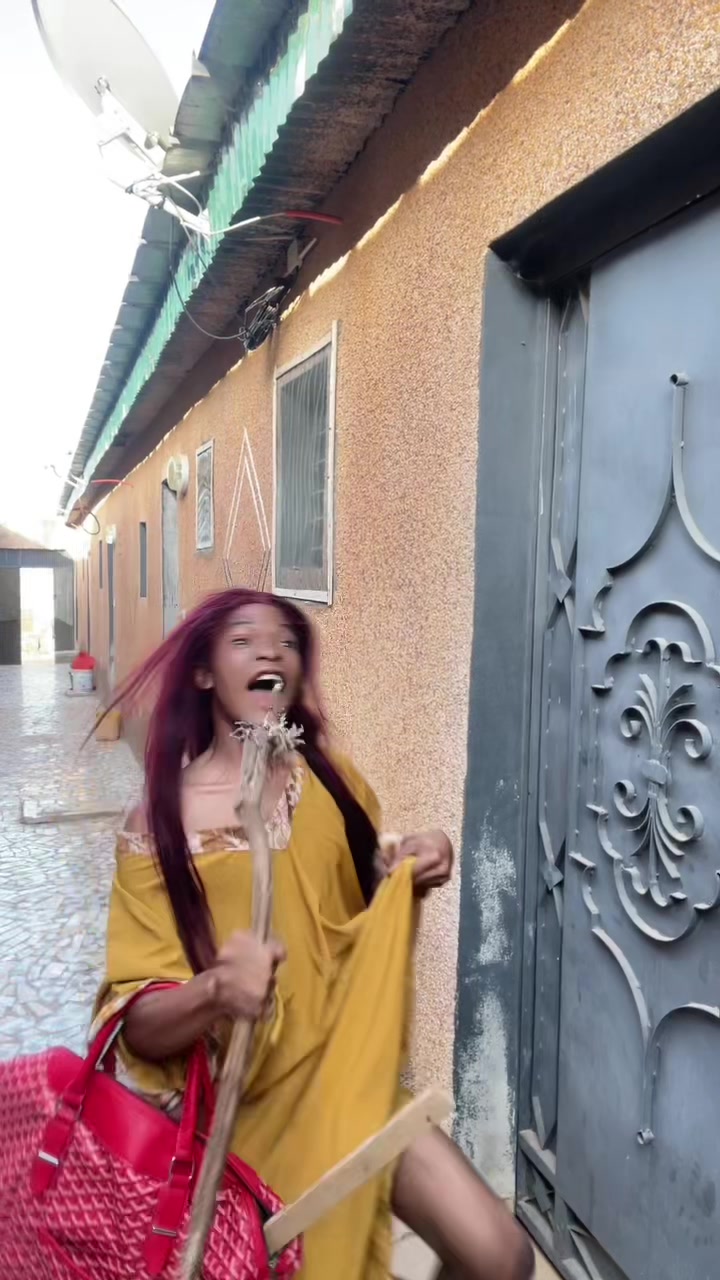 @SYLLA LE FRANÇAIS 🇫🇷🤞🇪🇸🏰
