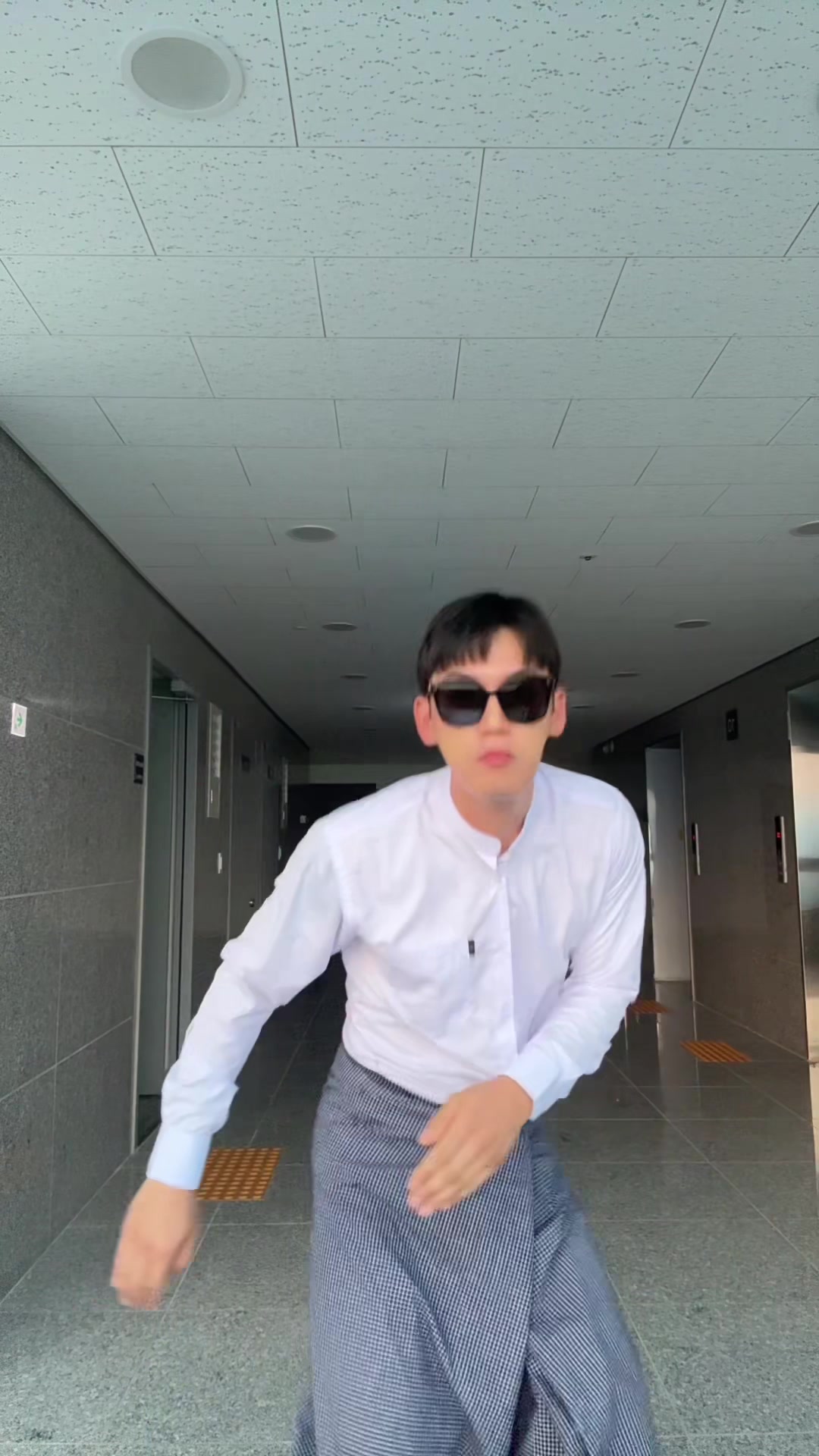 @kyawlaykr
