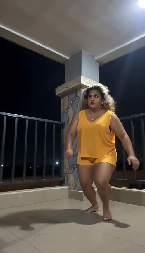@ROBYN AKARI
