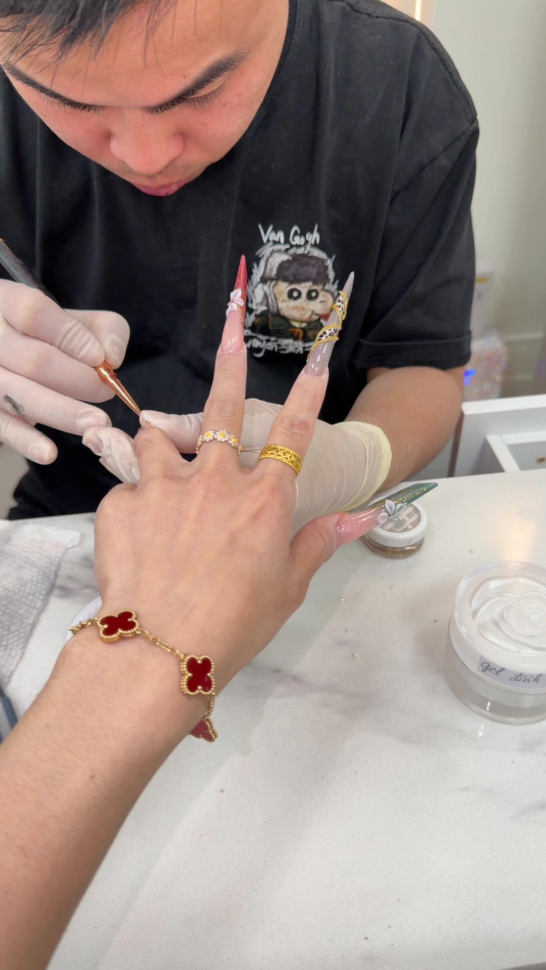 @KimmieNails🇻🇳&hearts;️🇨🇦Tấu H&agrave;i😜
