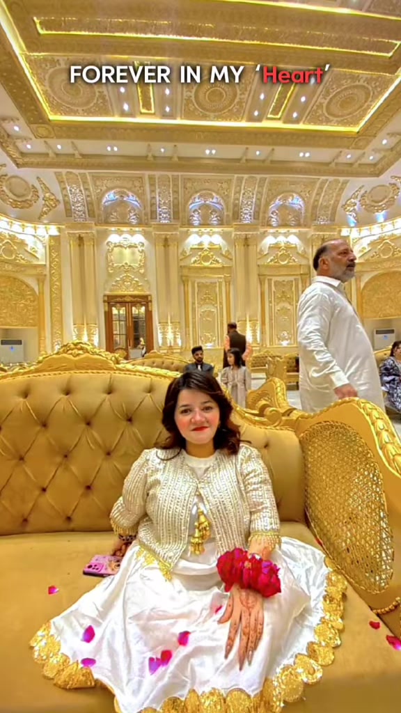 @🌺⃝🕊ᤢ͜🅼𝙖𝙝𝙣𝙤𝙤𝙧👑