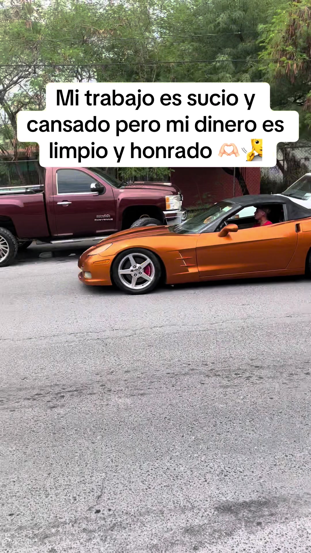 @deluxeaguilar