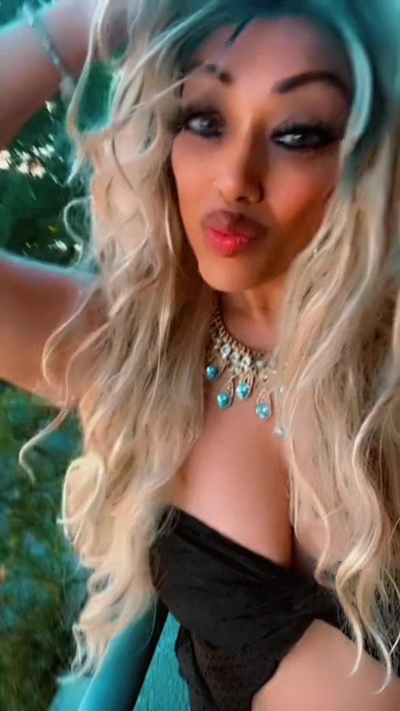 @MizzDeena🇨🇦🇬🇾⭐️🧿🪬8277237