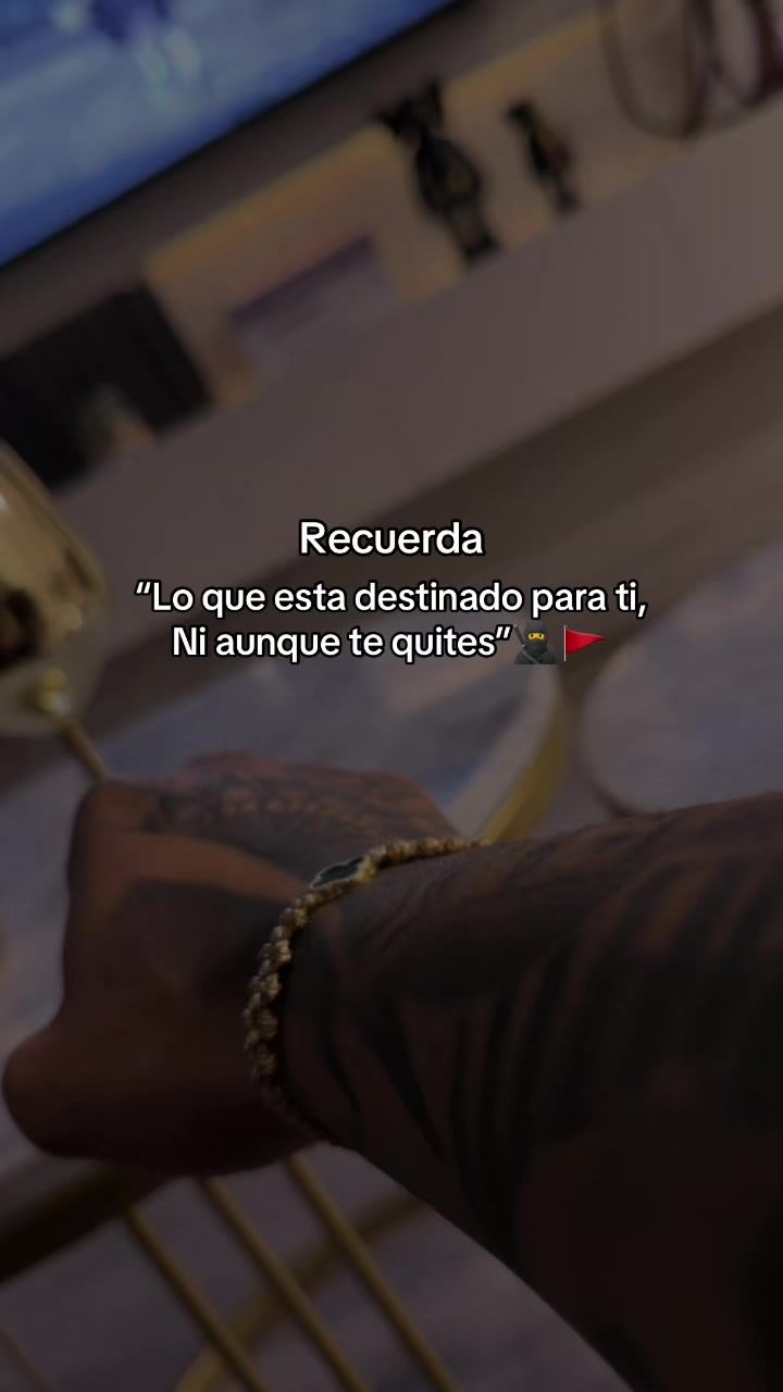 @La m&aacute;quina 🤖
