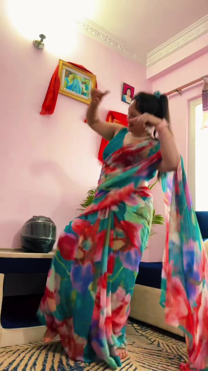 @Manishaoli053