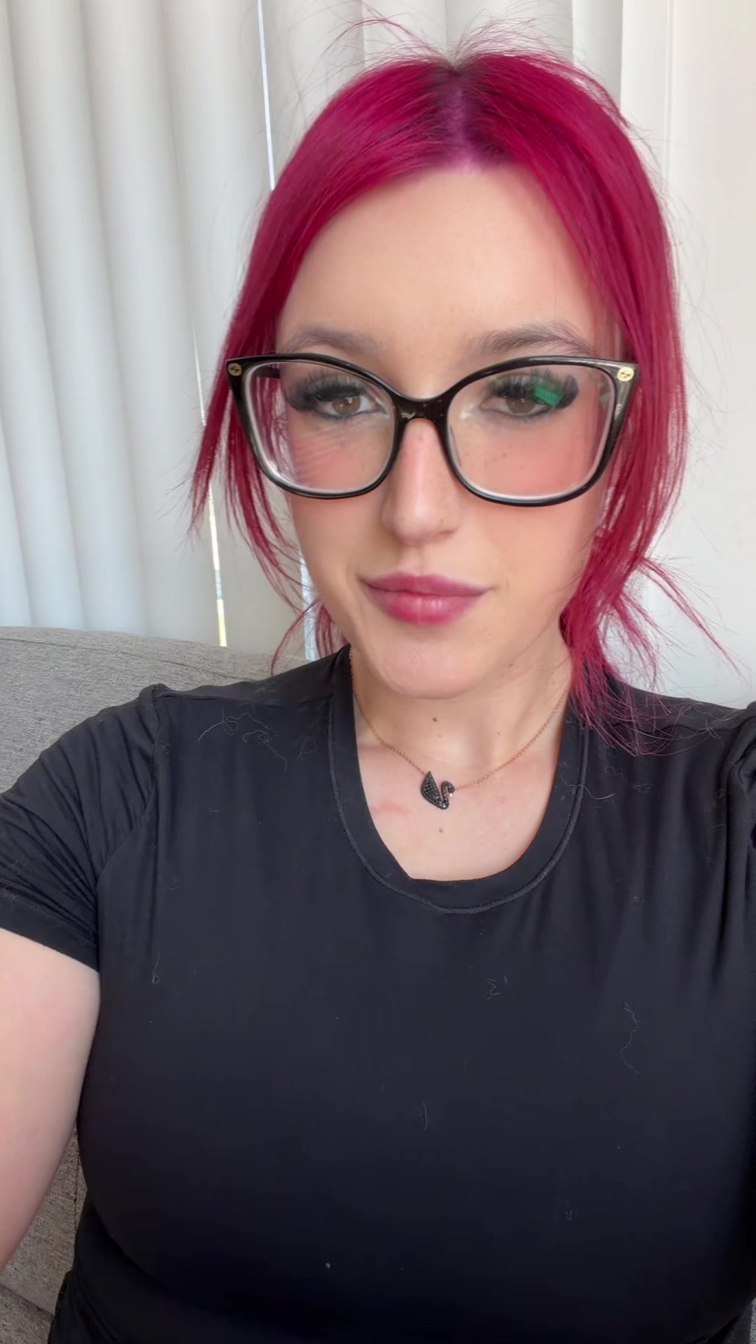 @itslarissatrishelle