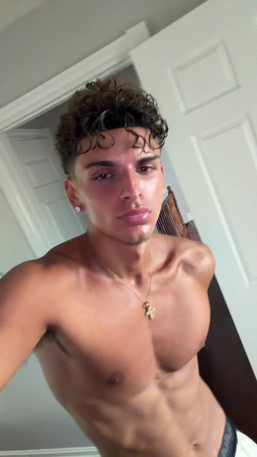 @chris.nikoo