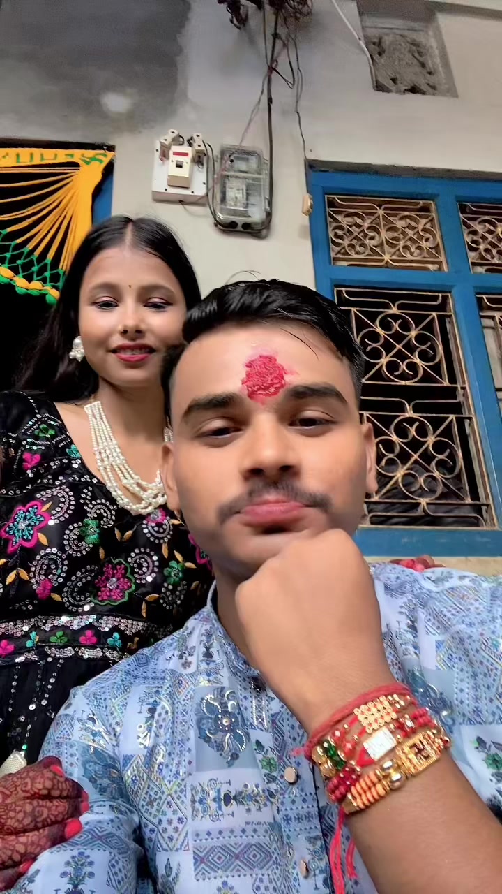 @Laksh Mandal 💙✨
