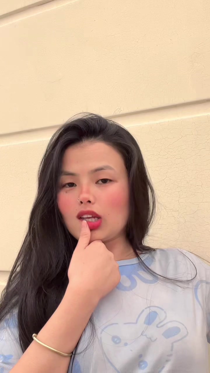 @Theemra🦋