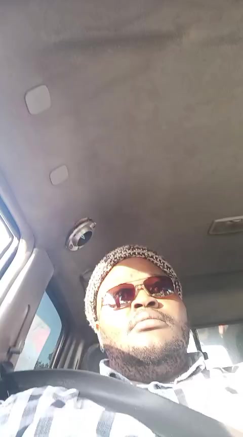 @Tee