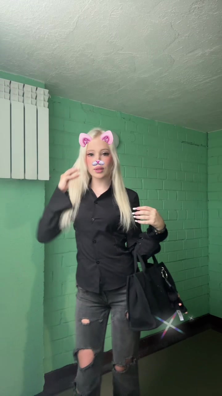 @лиза