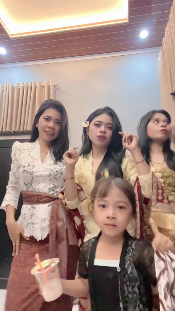 @Cindyyy