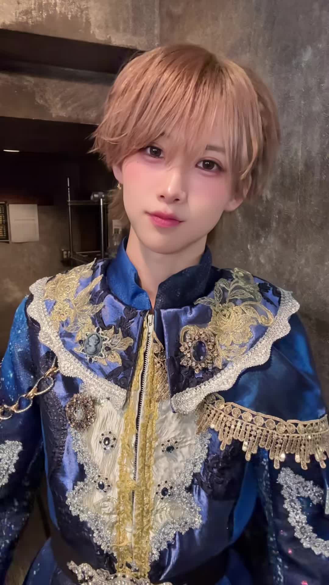 @たく
