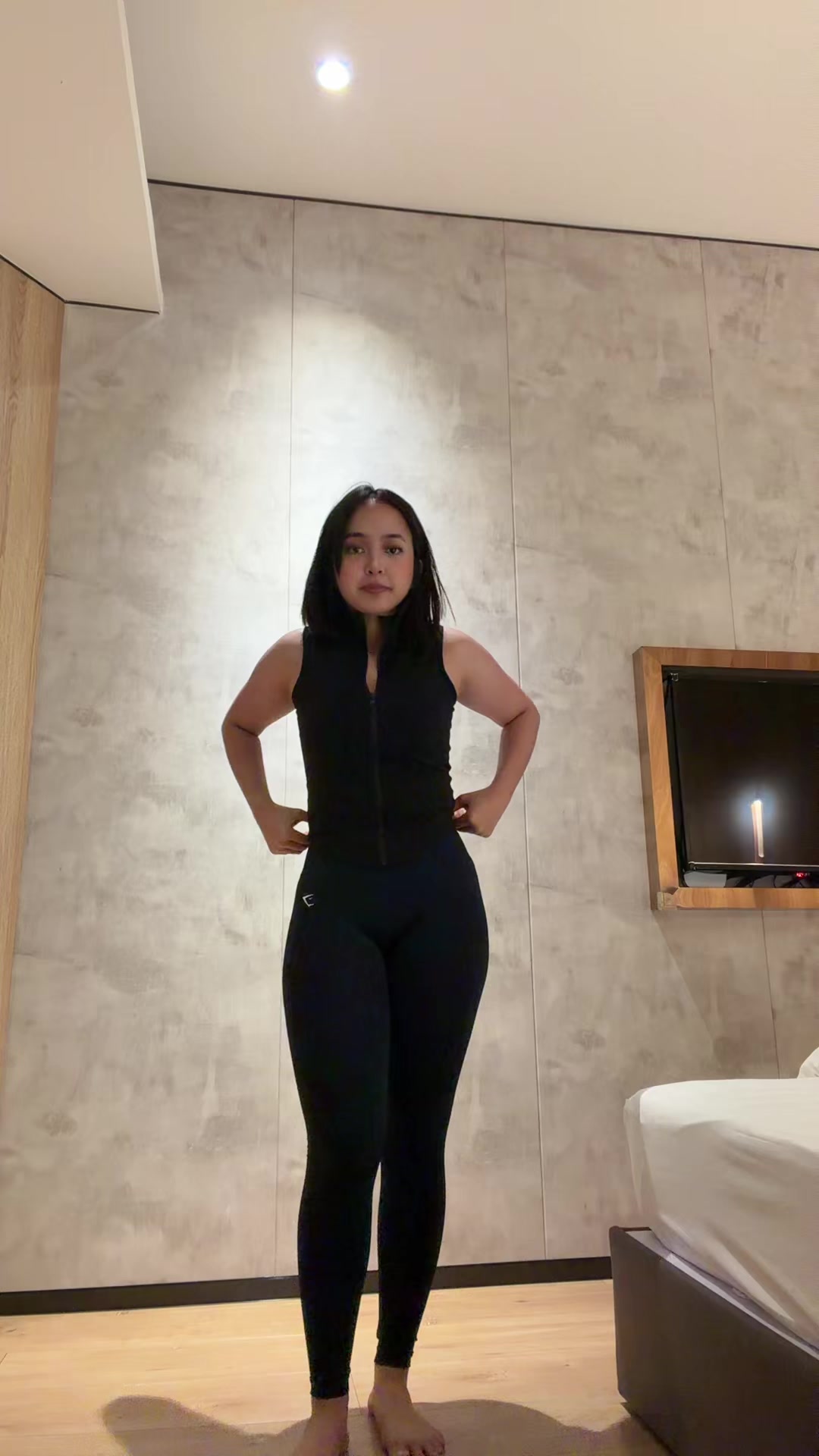 @annamariee