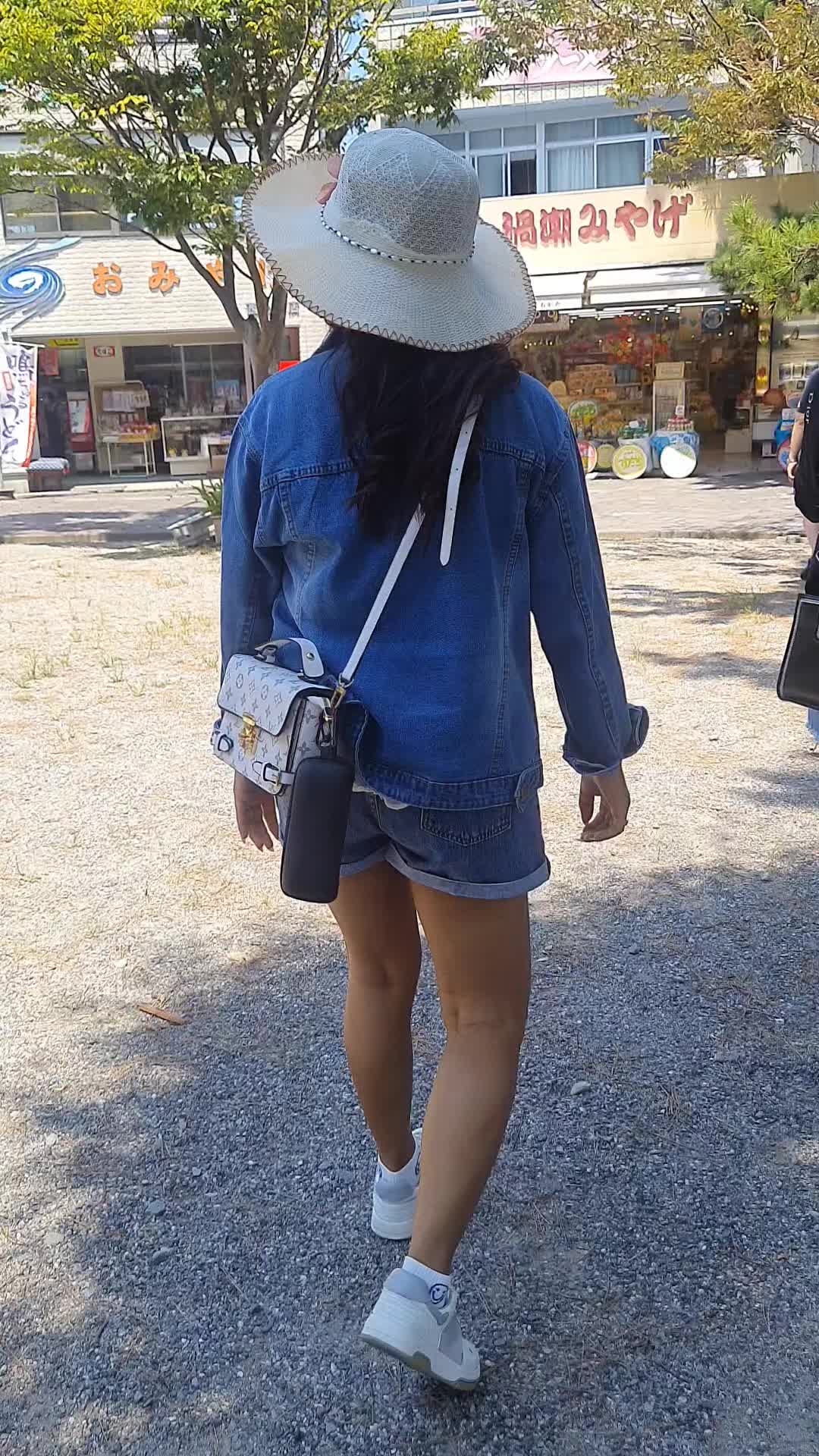 @jenishastha