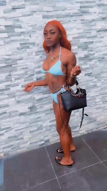 @rochella34