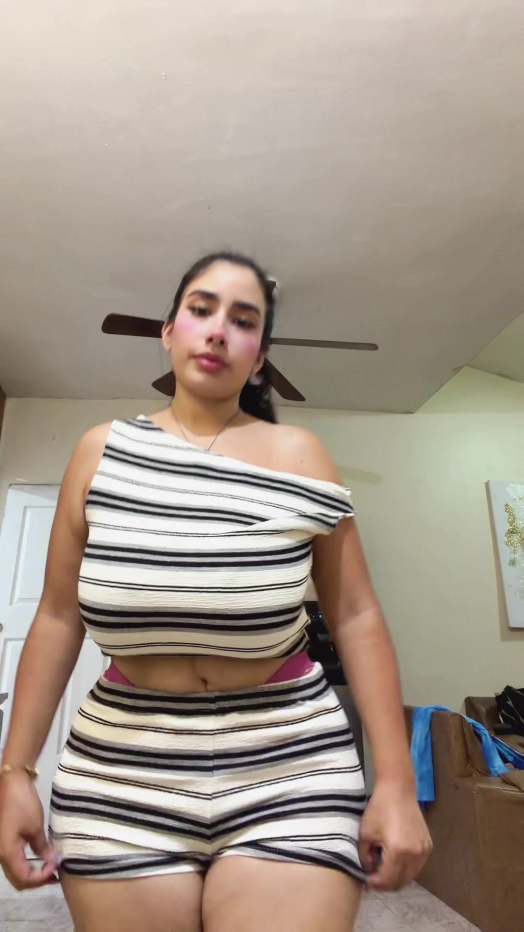 @Litzy H