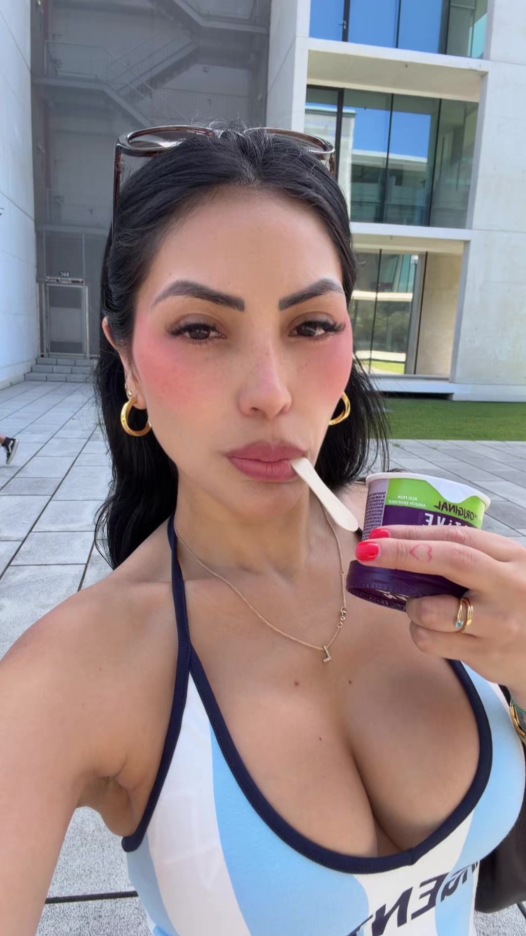 @leslyreynas