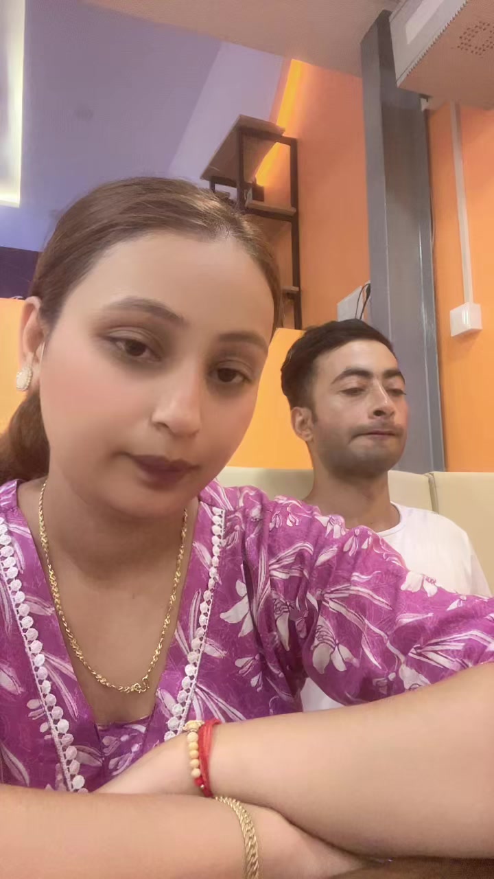 @स्वस्तिका 💫🦋🖤