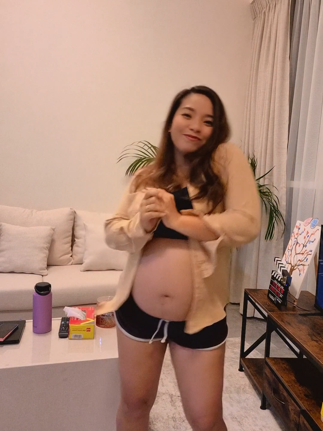 @hello_jenvel