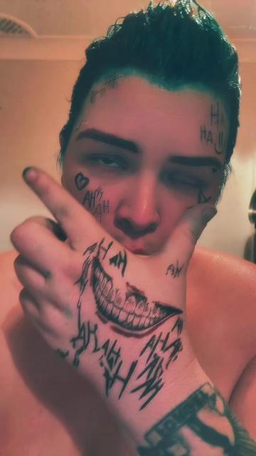 @QueenCharmy