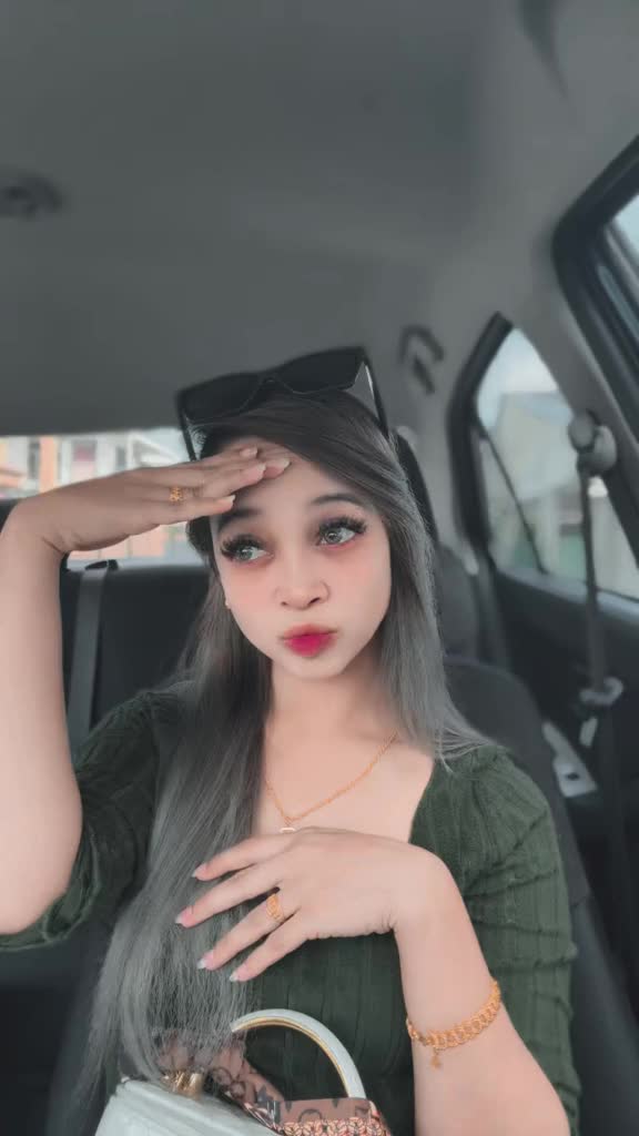 @Baby_Loyy