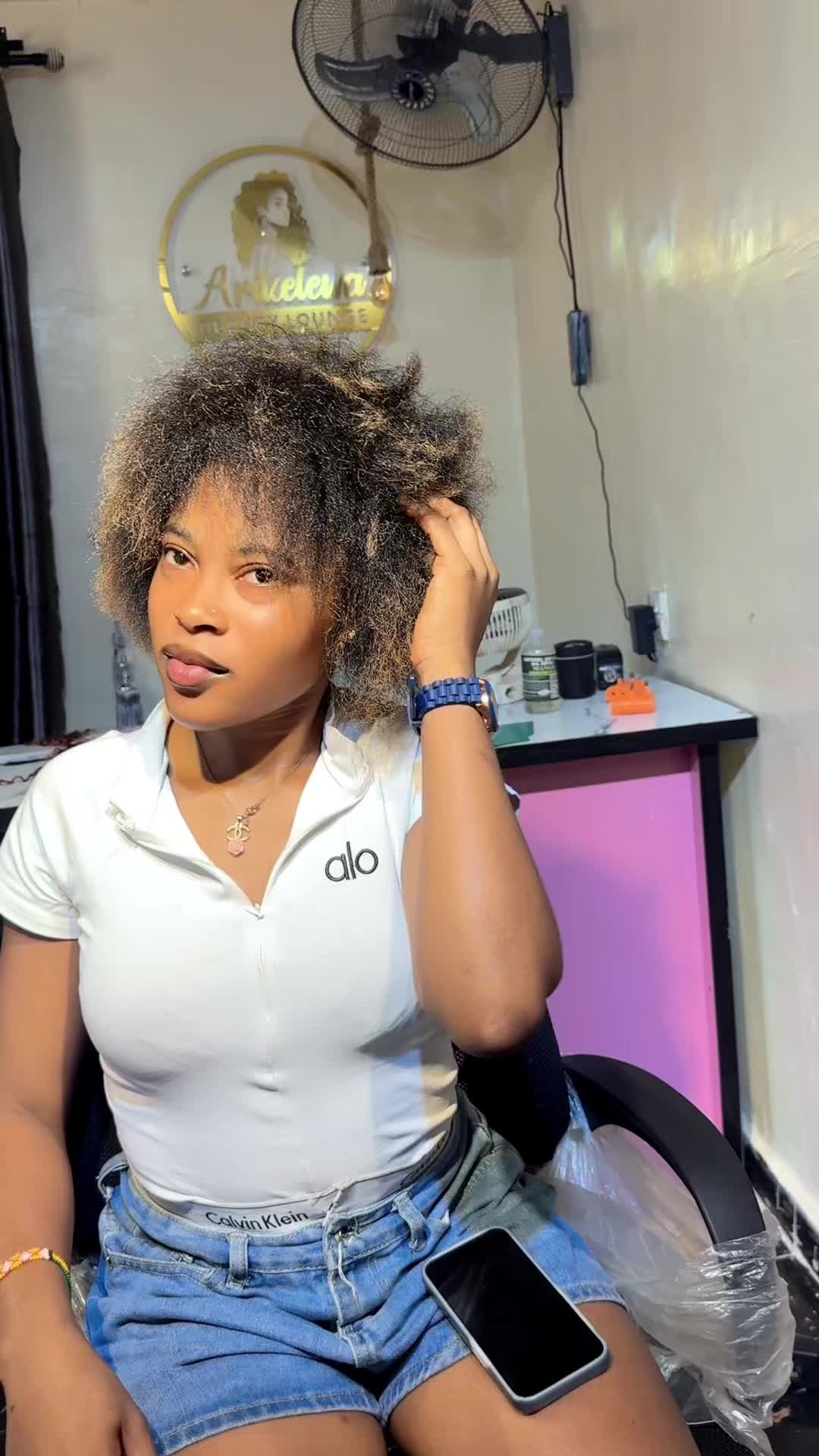 @HAIRSTYLIST IN OYO