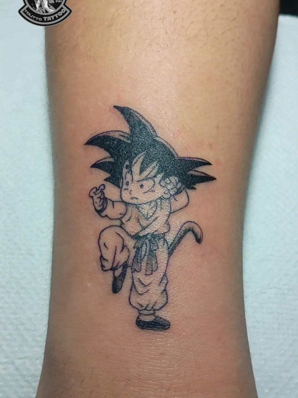 @Tolitto Tattoo 🤍🖤🤟🏼