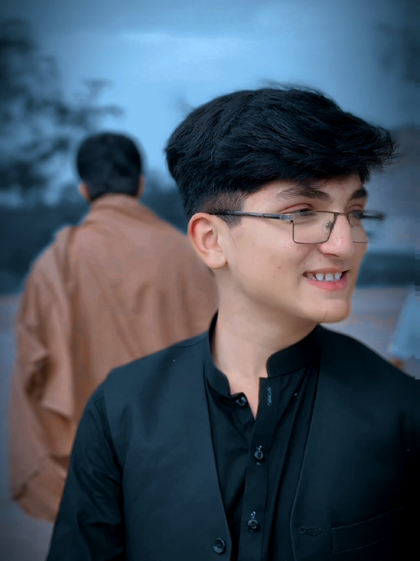 @👑 Usaid Khan 👑