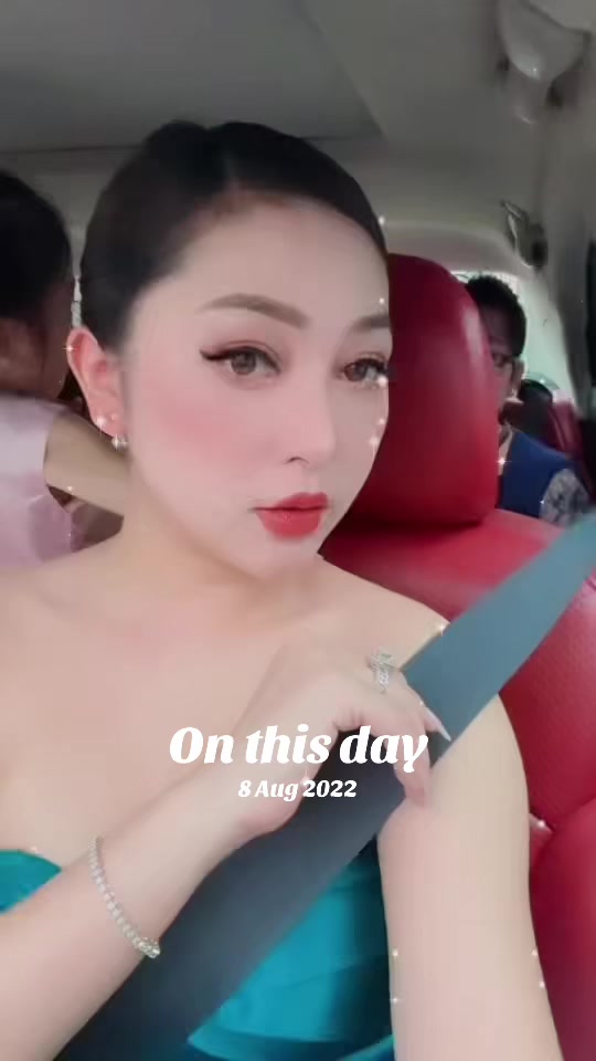 @SIM SREYMOM 888 (ជំទាវ តូច)