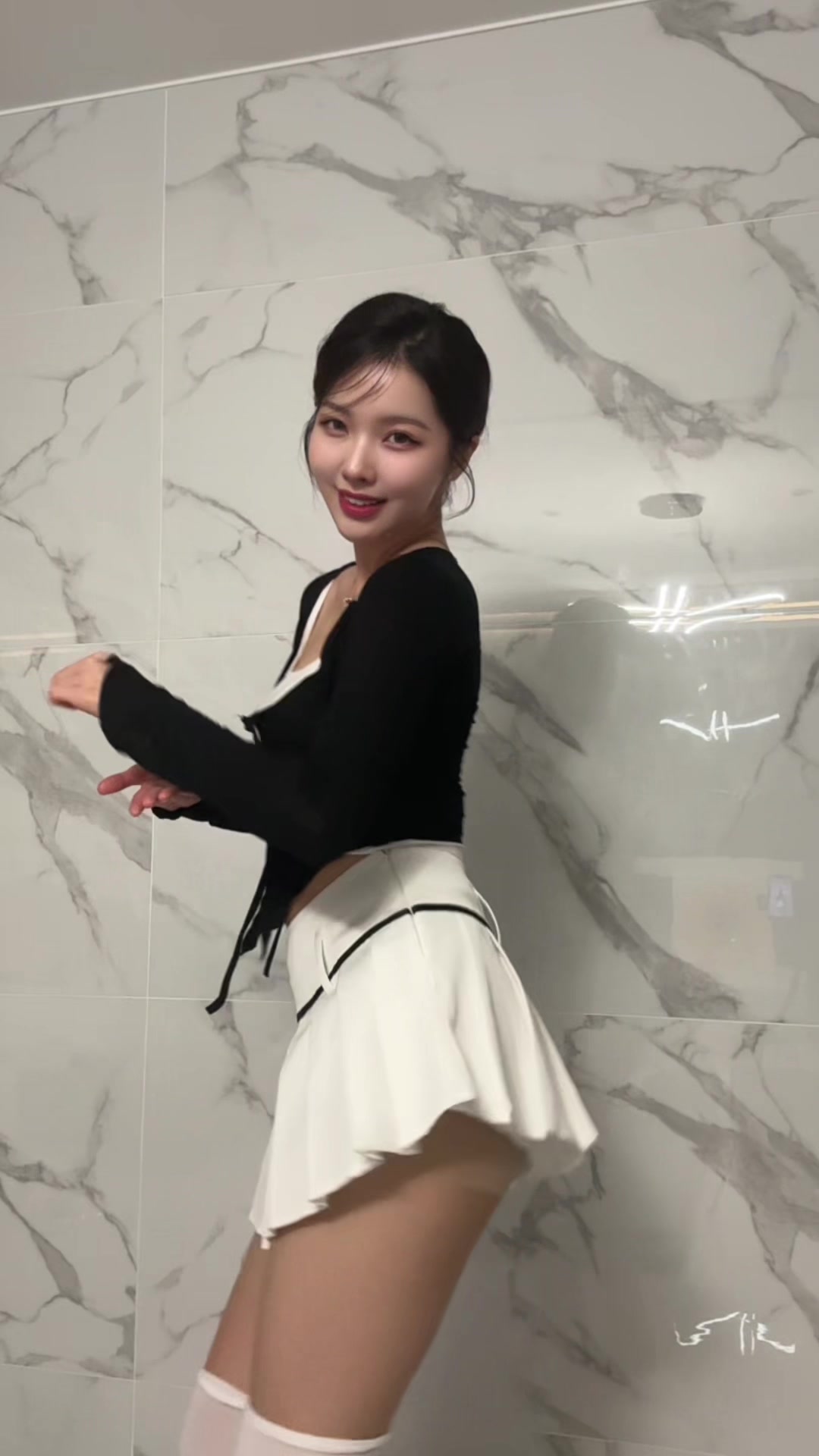 @윤죠미