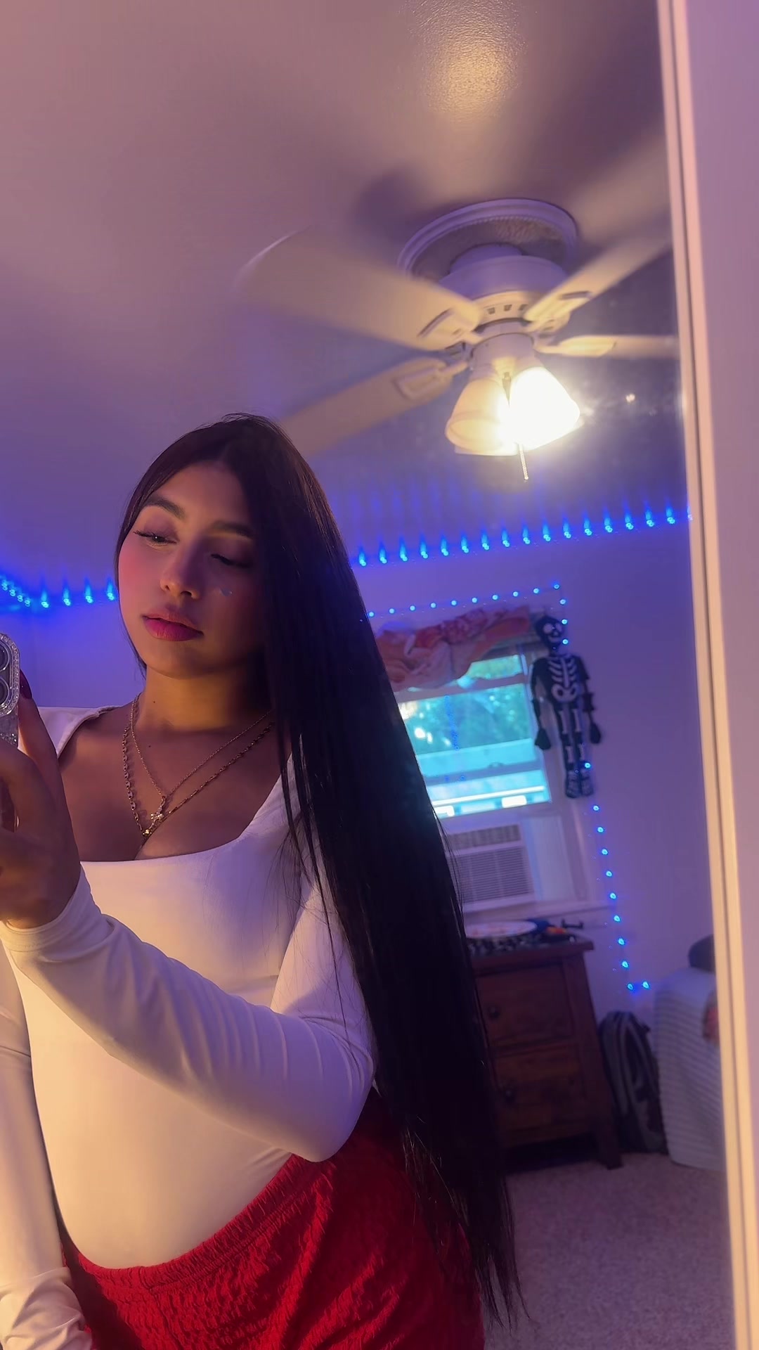 @VALERIA🦦