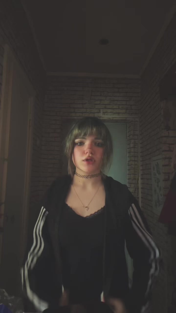 @Vaaaa_r