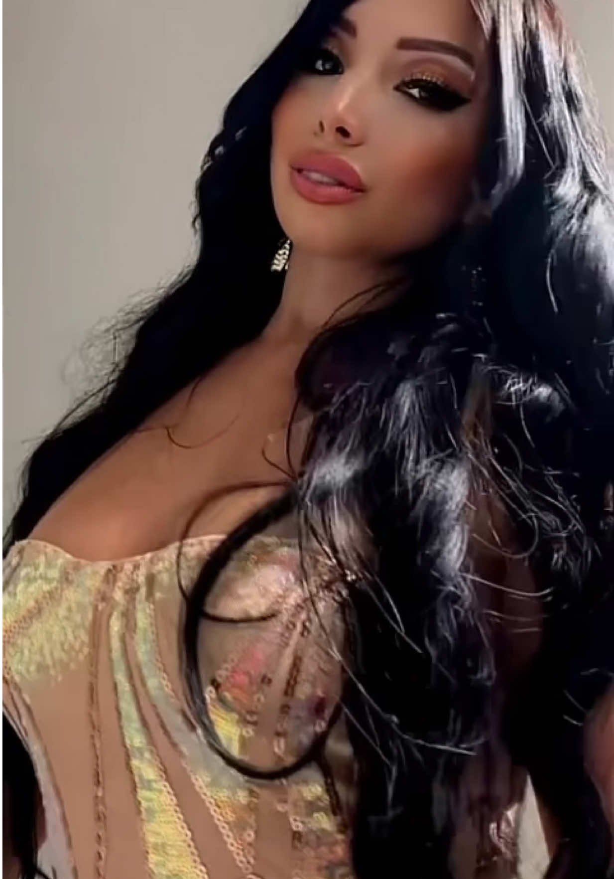 @Yuliana Valencia🌹