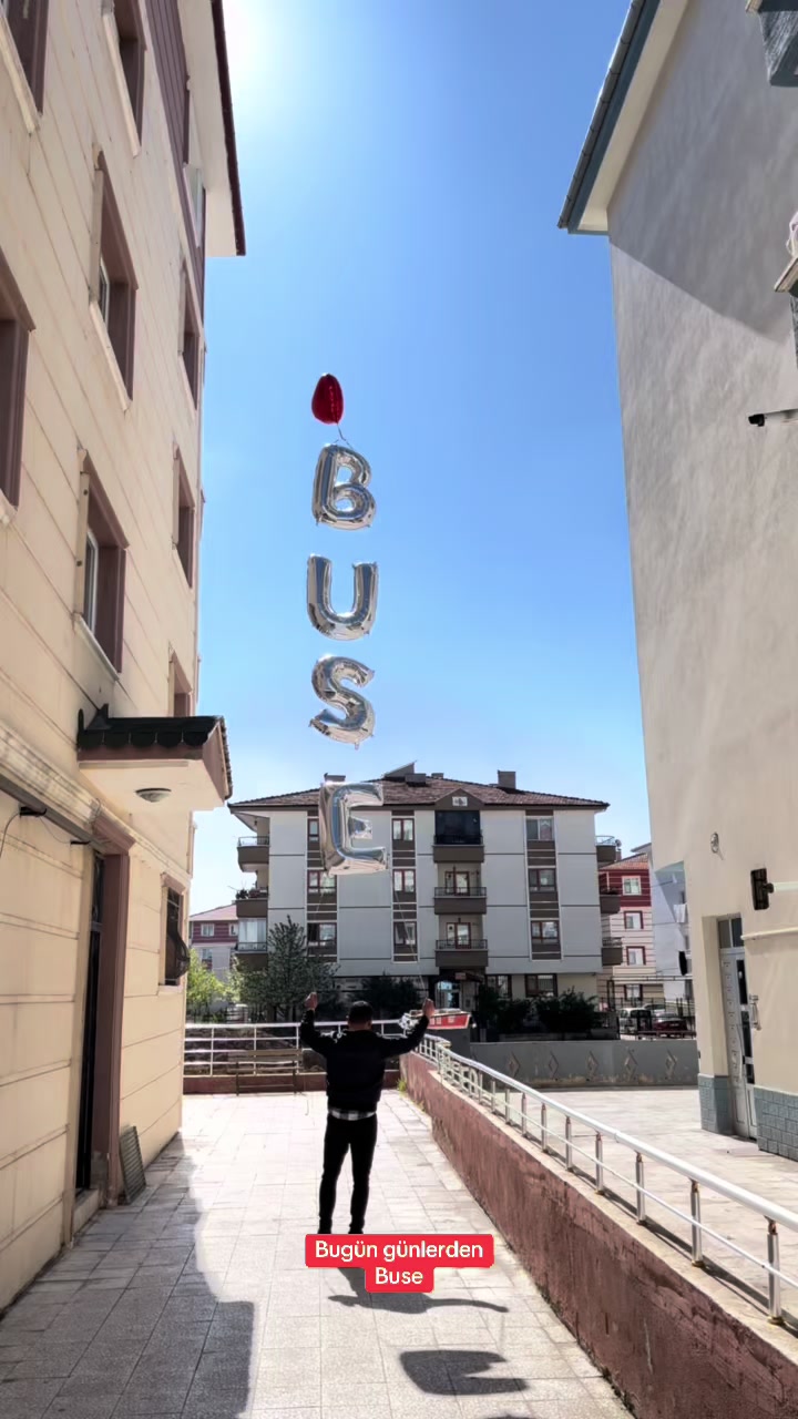 @Minnoş s&uuml;s ve parti evi