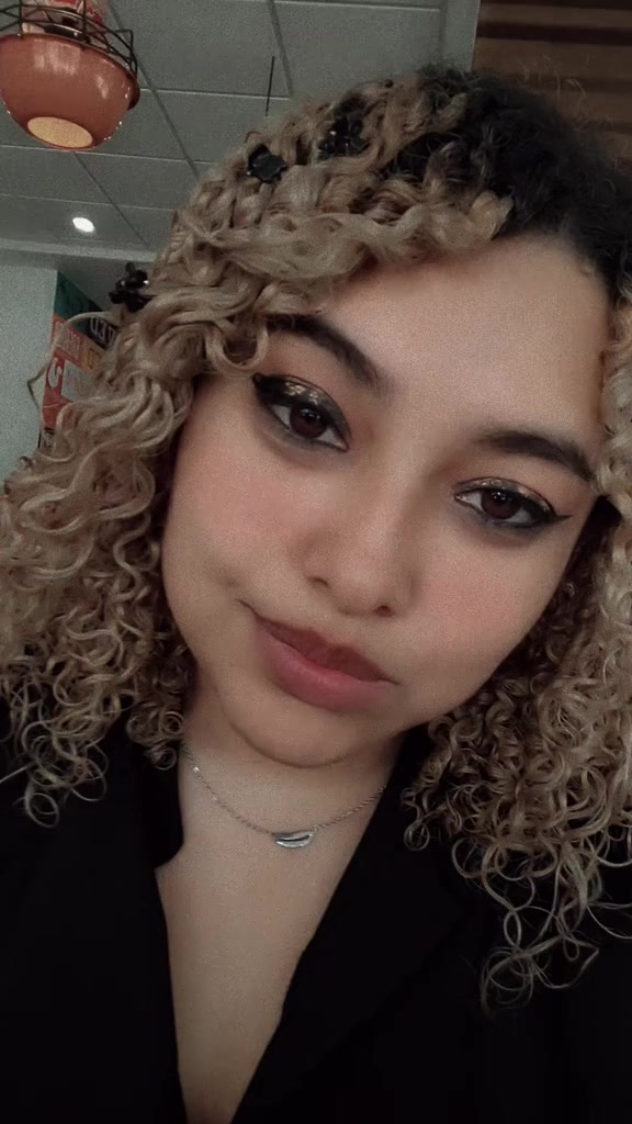 @Cär♡l👩⚕️🤍🥰