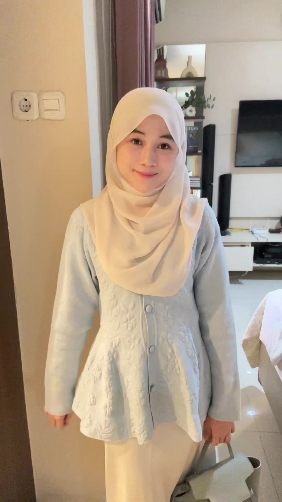 @Dira🐣✌🏻