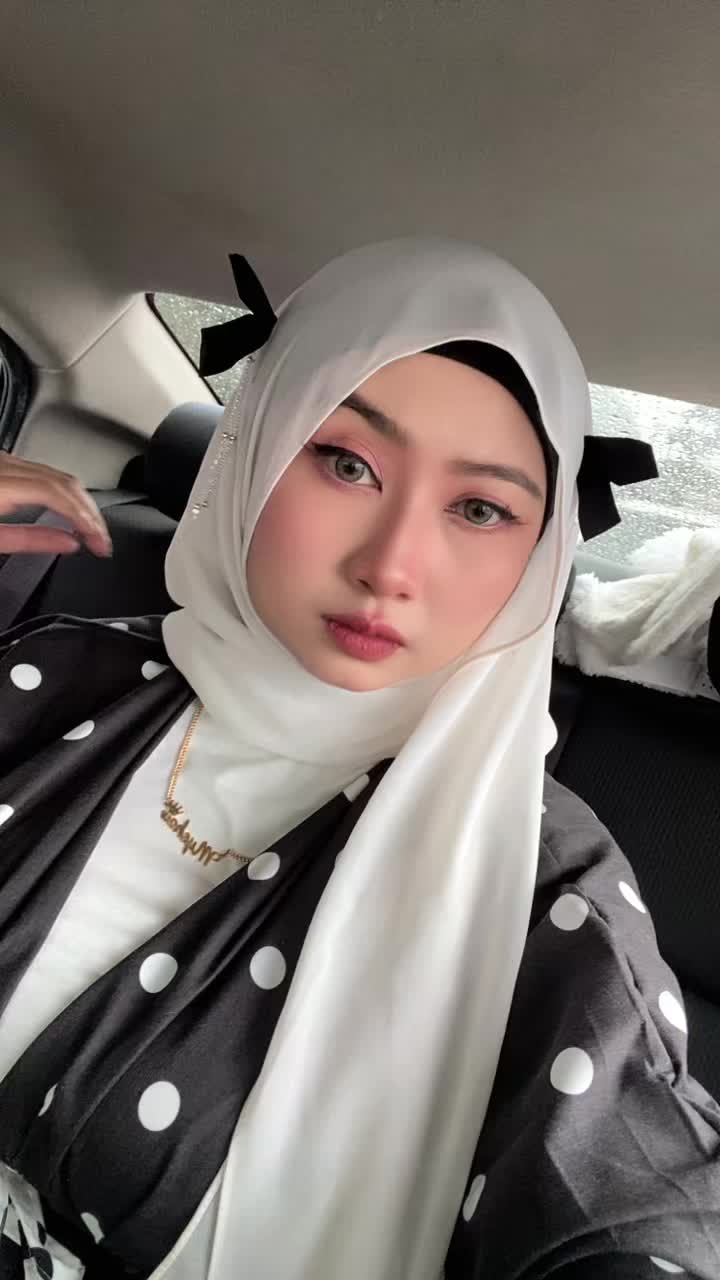 @bukanFatin