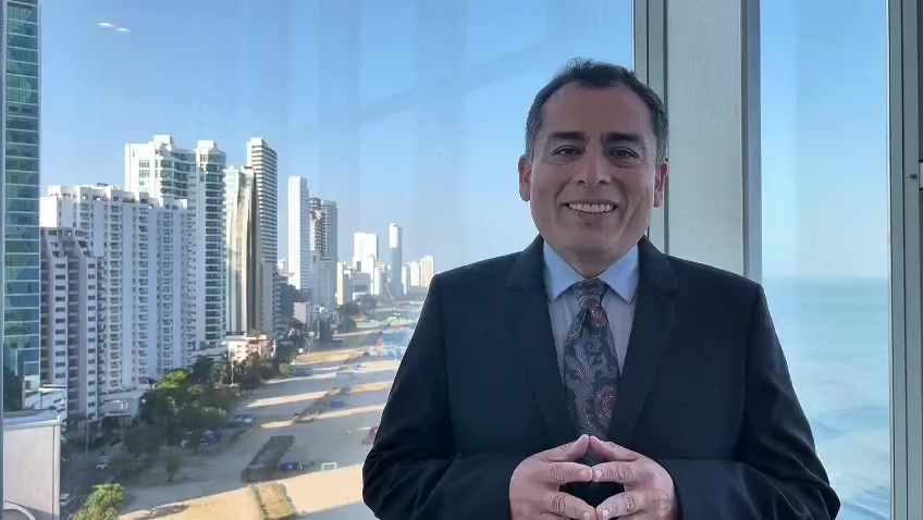 @Dr. Tomás Cortez