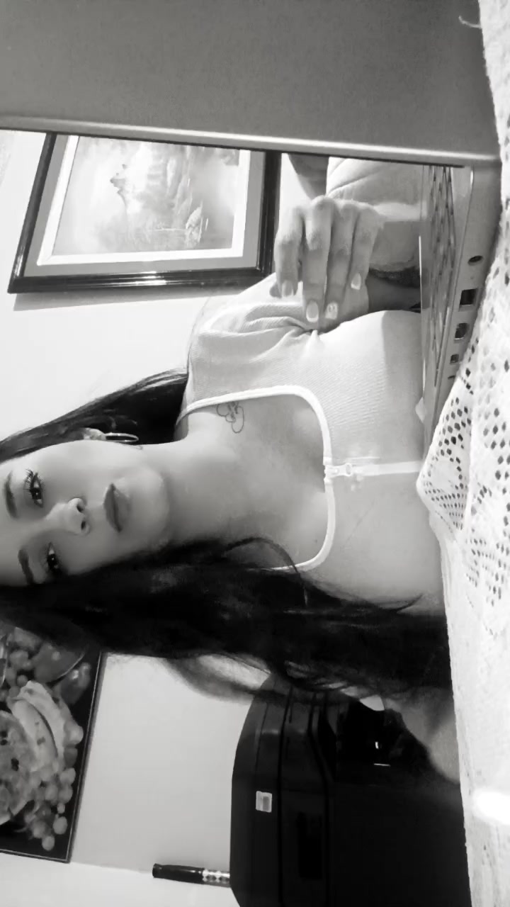 @🤩👩&zwj;👦Angie Rueda🥰👼🏻👣
