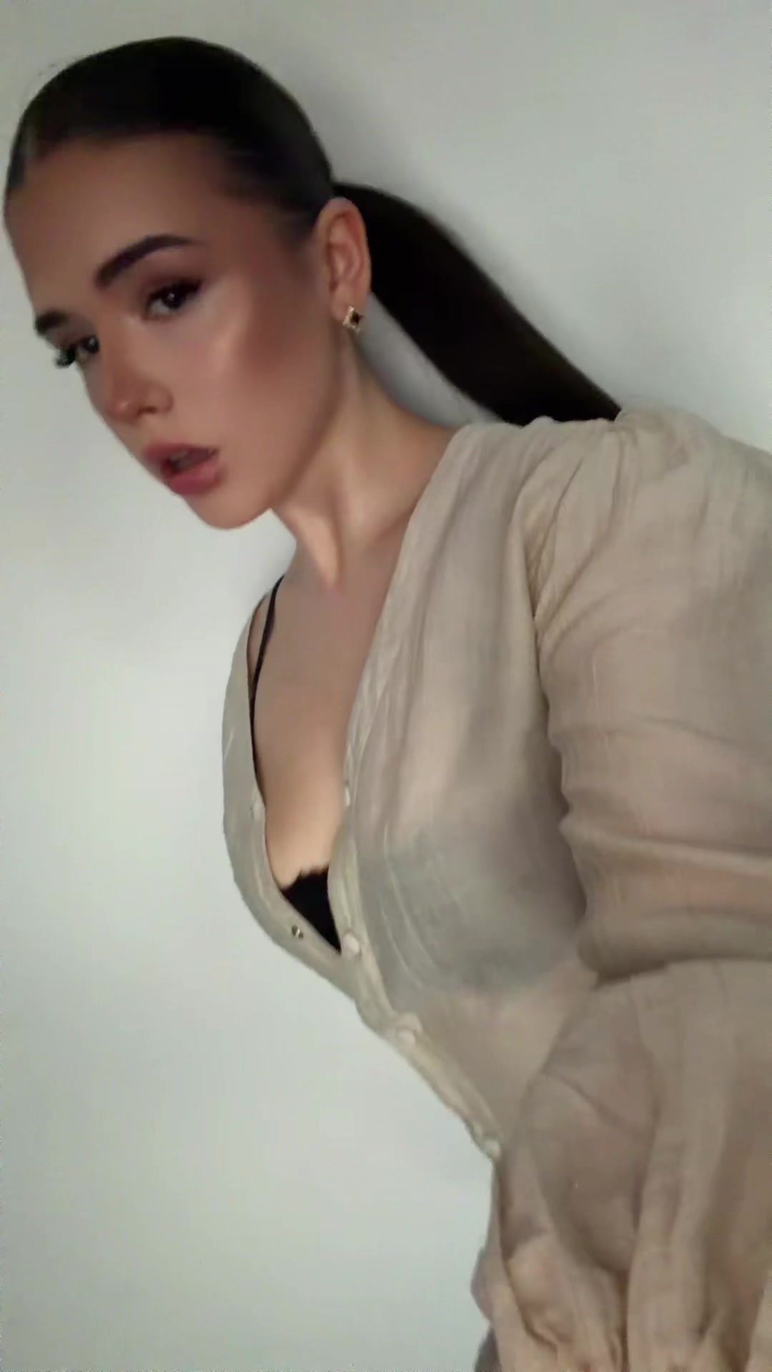 @𝐄𝐦𝐦𝐚