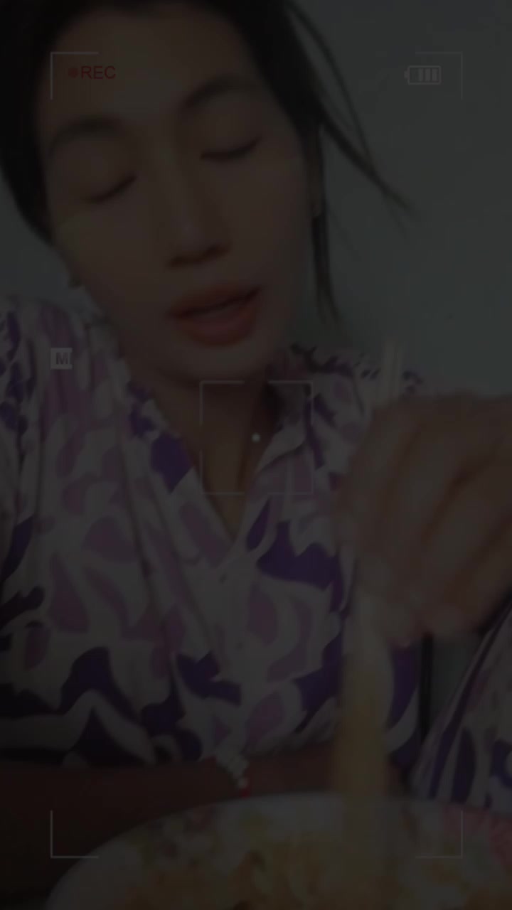 @Moe Thandar (official)