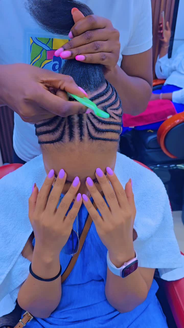 @LIZ HAIR STUDIO🪮🪡✂️🇦🇪