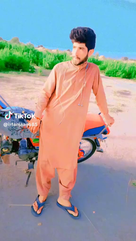 @AIJAZ NASEERANI ☑️