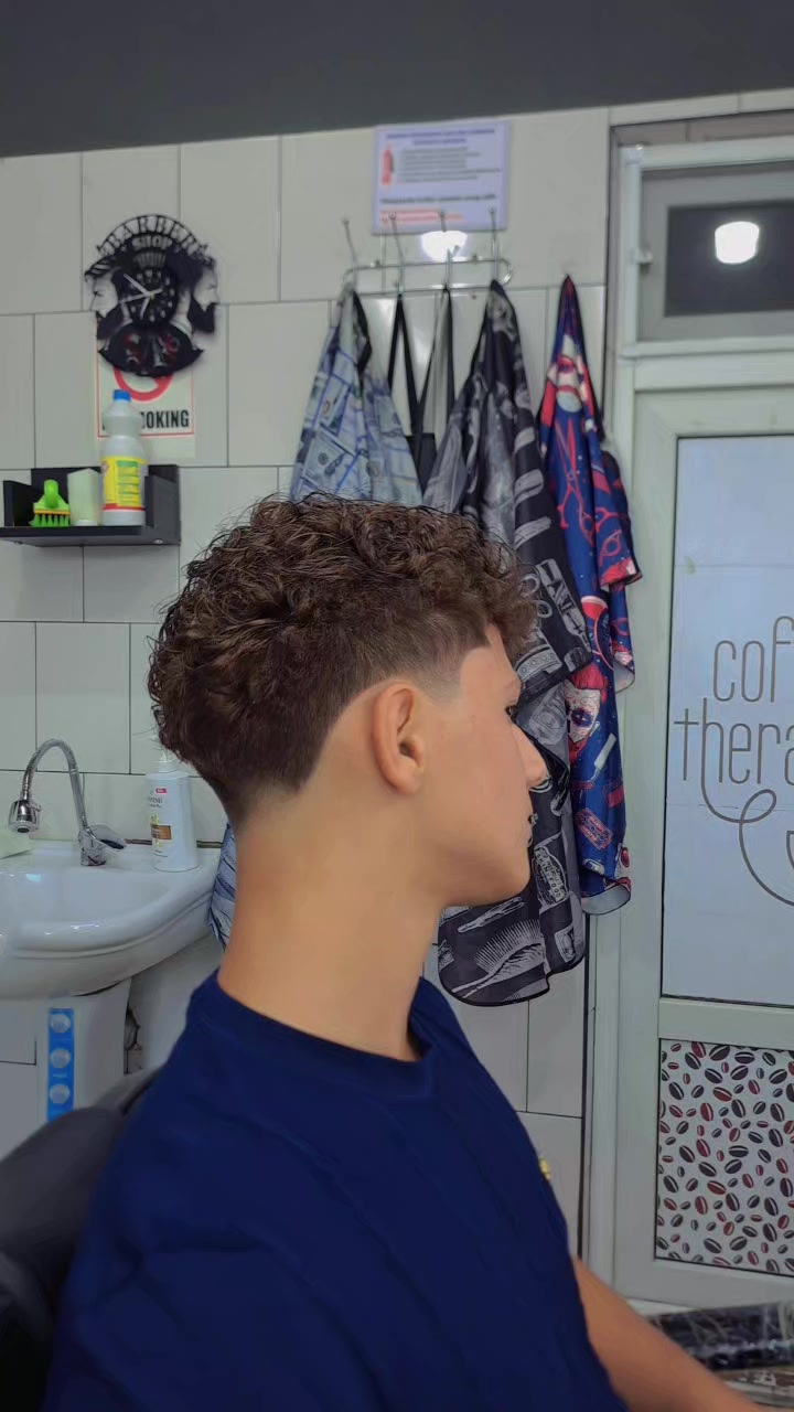 @Qasimbarber💈