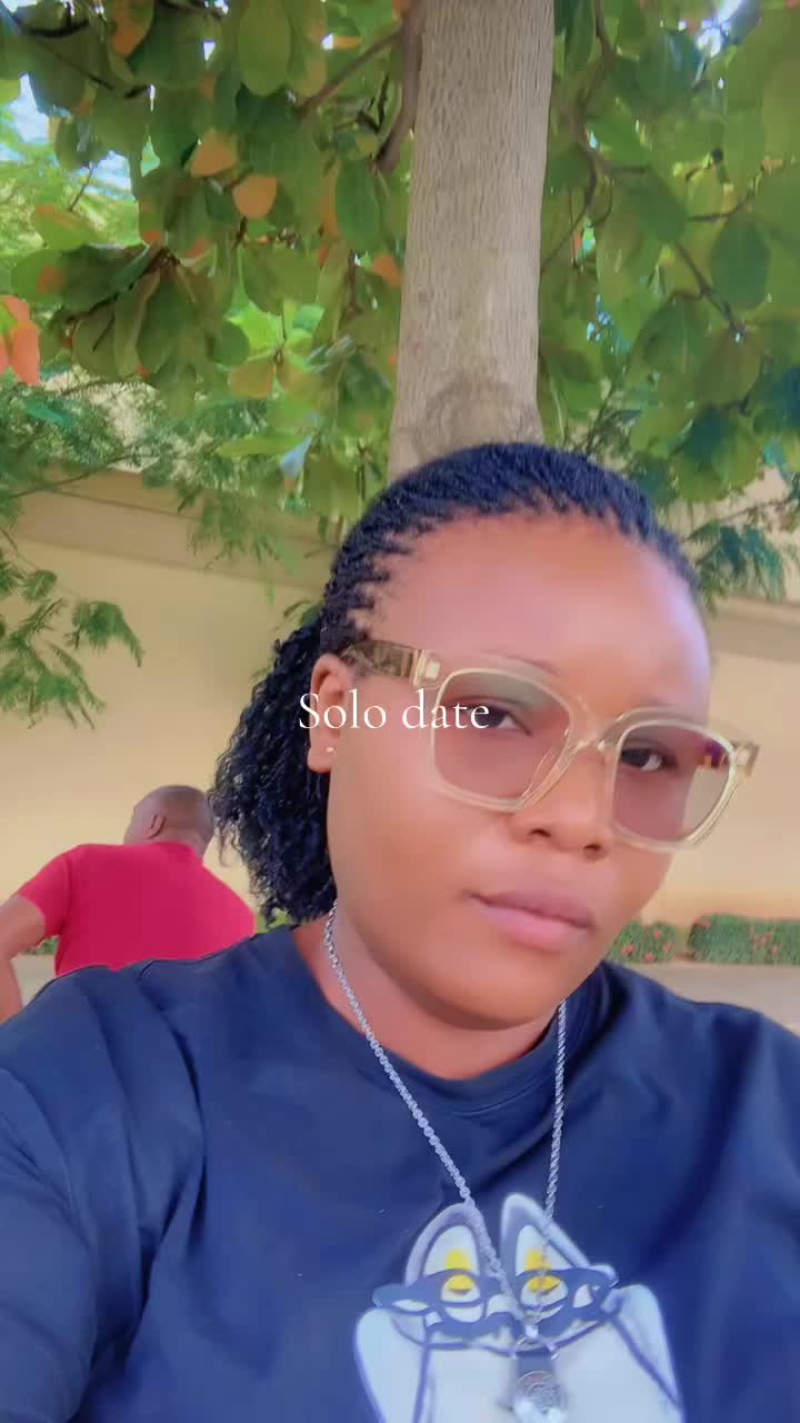 @Monica_eze