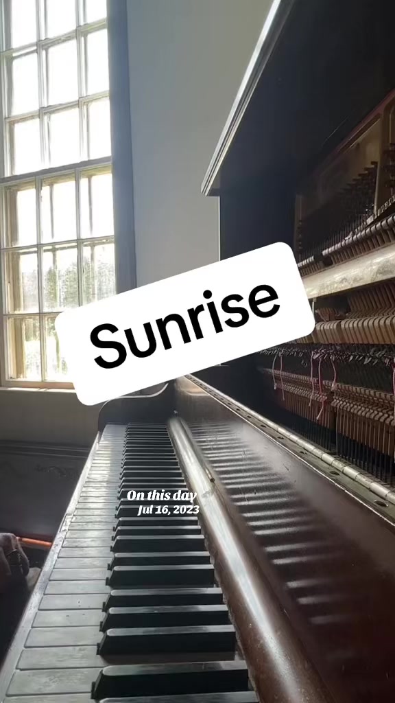 @PEI Sunsets & Old School Piano